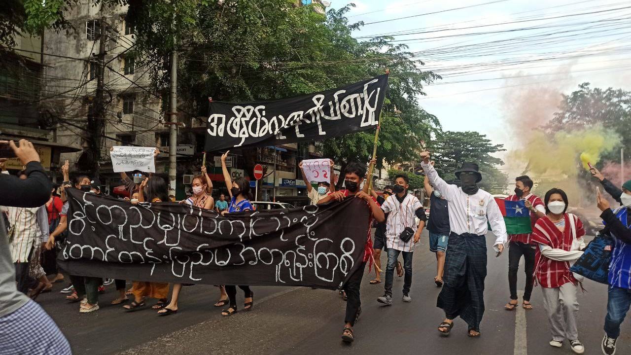 ရန်ကုန်မြို့က ညနေခင်း ပြောက်ကျားသပိတ်စစ်ကြောင်း