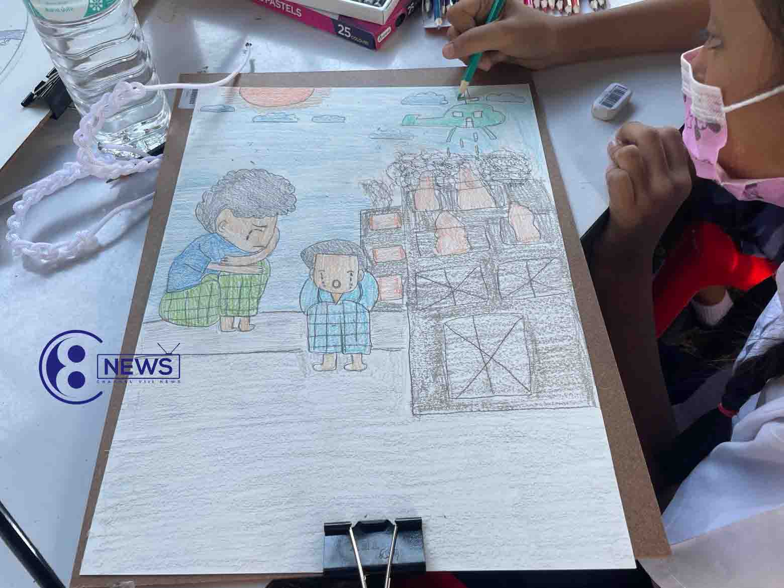 နိုင်ငံအတွင်း ဖြစ်ပေါ်နေတဲ့ စစ်ဘေးဒုက္ခတွေကို ပန်းချီဆွဲ ပုံဖော်နေတဲ့ ကလေးငယ်တွေ