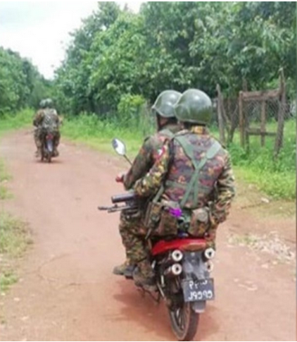 စစ်ကောင်စီ ဆိုင်ကယ်ယာဉ်တန်းကို နှစ်ရက်ဆက်တိုက်ခိုက်၊ စစ်ကောင်စီဘက်က (၇) ယောက်ထက်မနည်းသေ