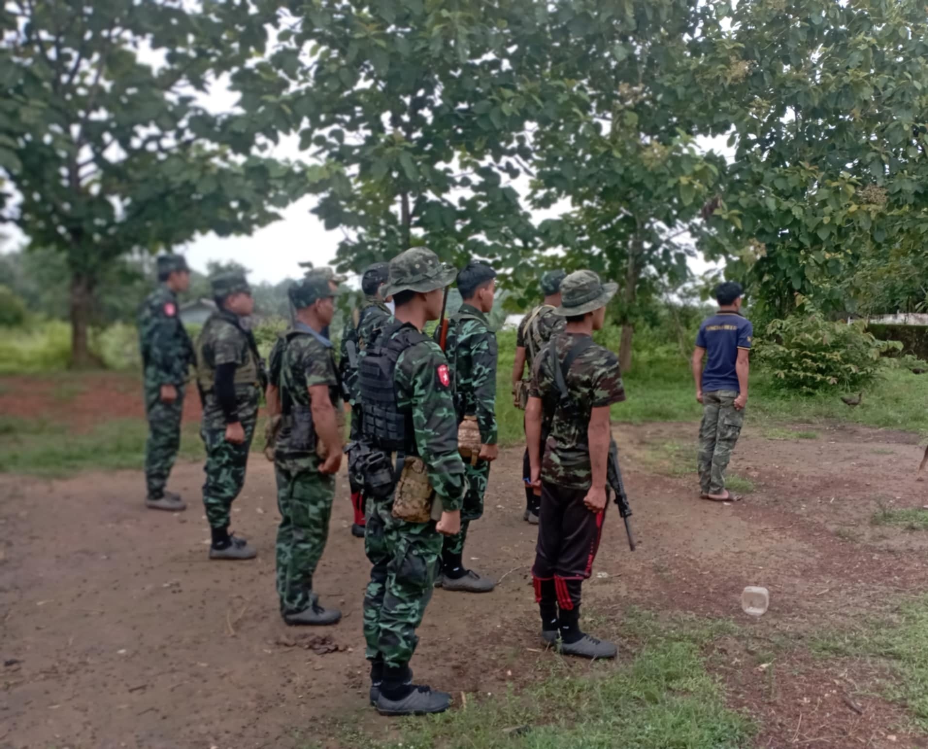 ၆ မိုင်မှာဖြစ်တဲ့ လေးရက်ကြာ တိုက်ပွဲမှာ စစ်ကောင်စီဘက် ဗိုလ်ကြီးတစ်ယောက် အပါအဝင် (၇) ယောက် သေ၊ PDF ဘက်က ရဲဘော် (၄) ယောက် ဒဏ်ရာရ